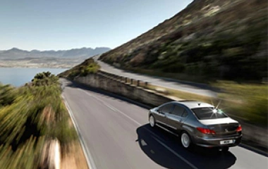 Đánh Giá Xe Peugeot 408 Deluxe Và Premium 